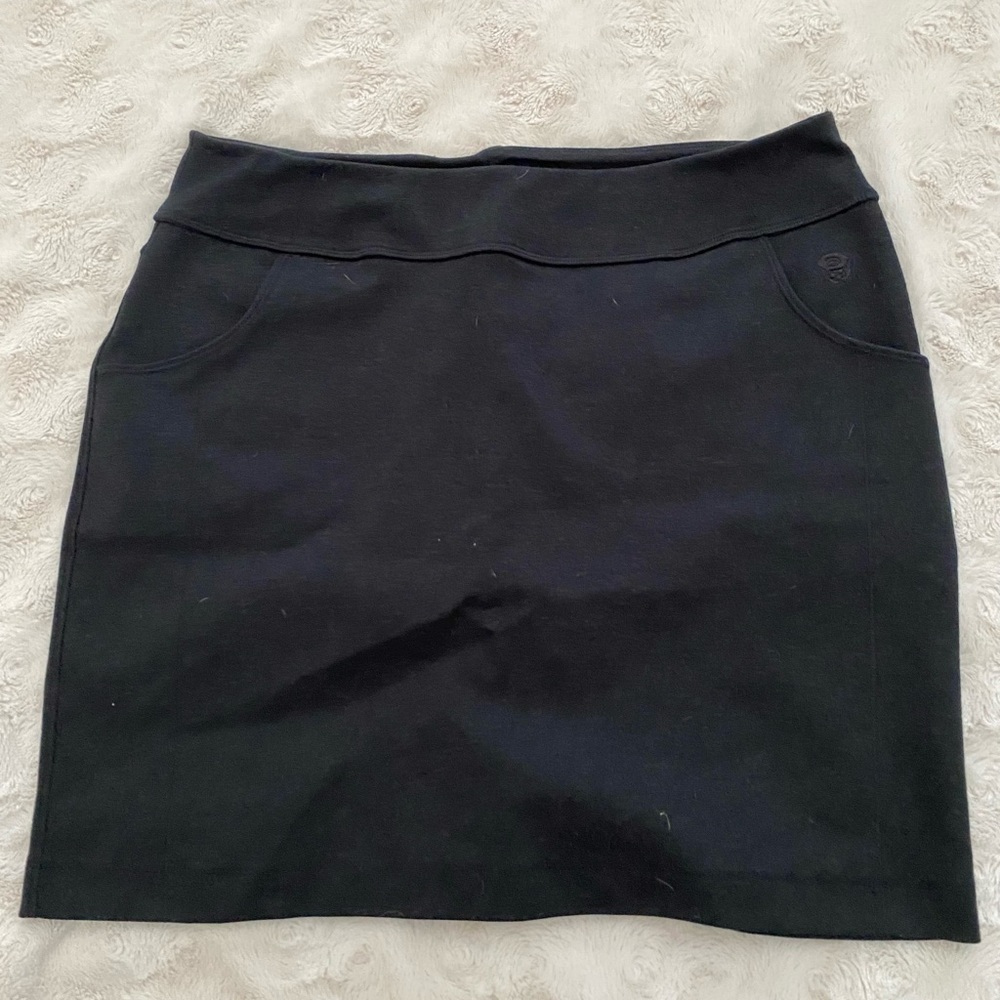 🌸 Althletic Mini Skirt.  Black.  Size Large.🌸